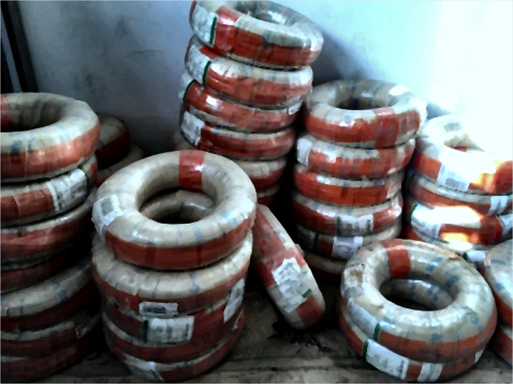 Steel wire coils for precision spring manufacturing